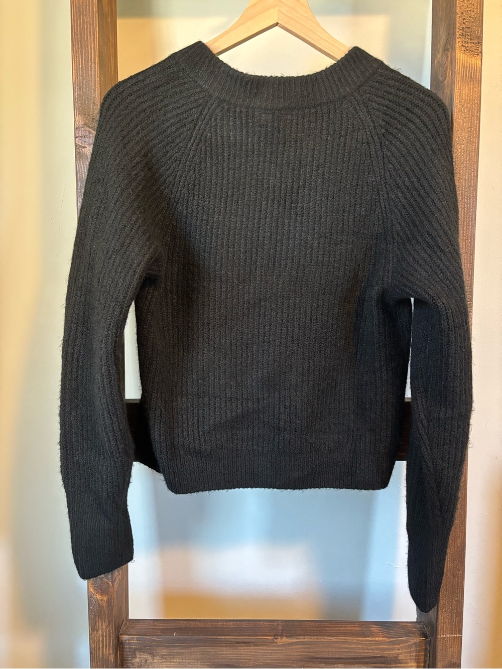 GAP Black Ribbed Button-Front Cardigan - Picture 2 of 7